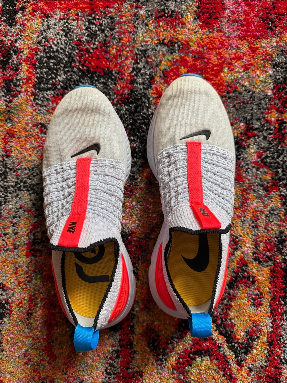 Nike Phantom Sneakers - 6.5